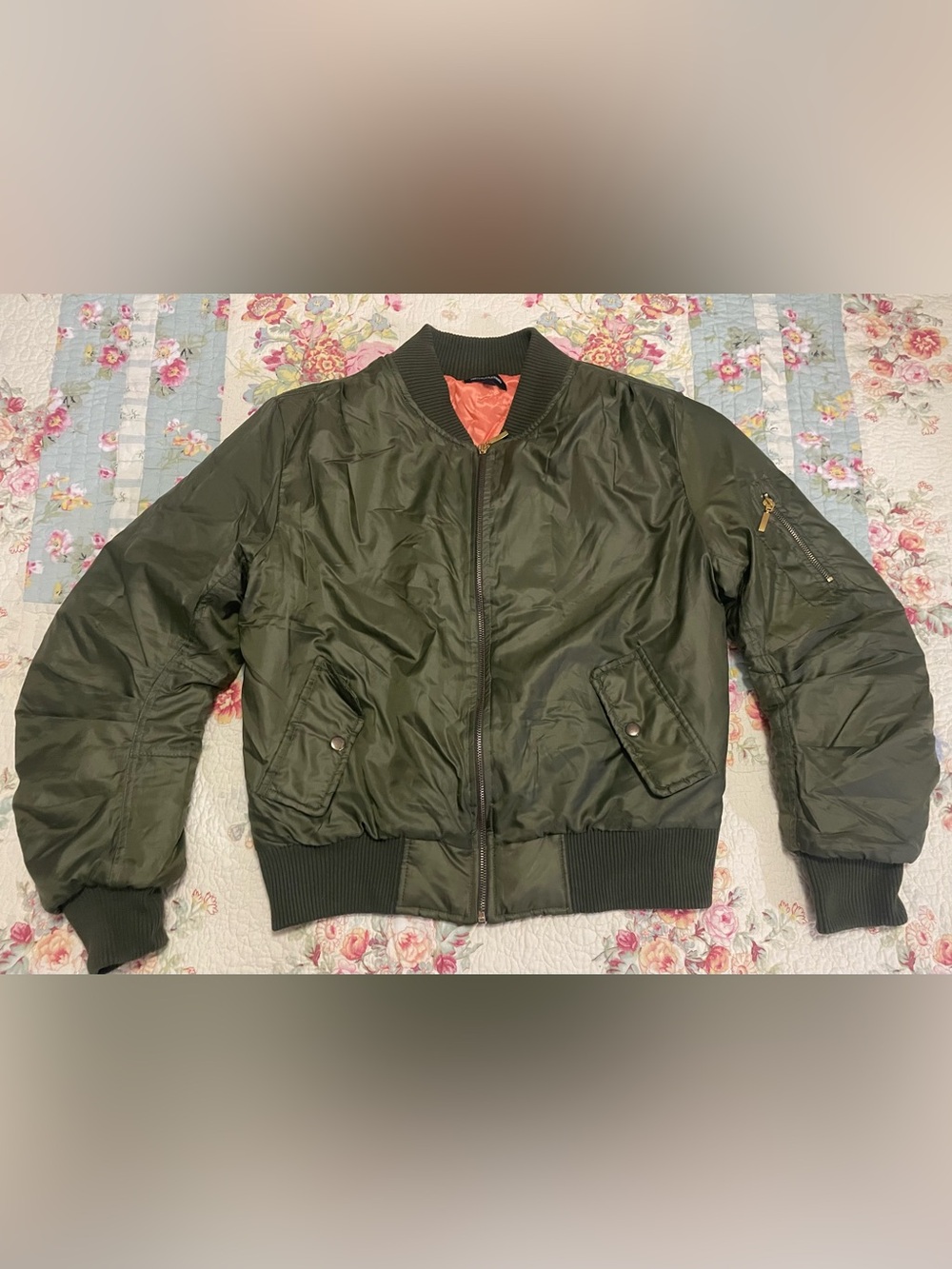 PrettyLittleThing Men's Olive Green Bomber Jacket with Orange Lining